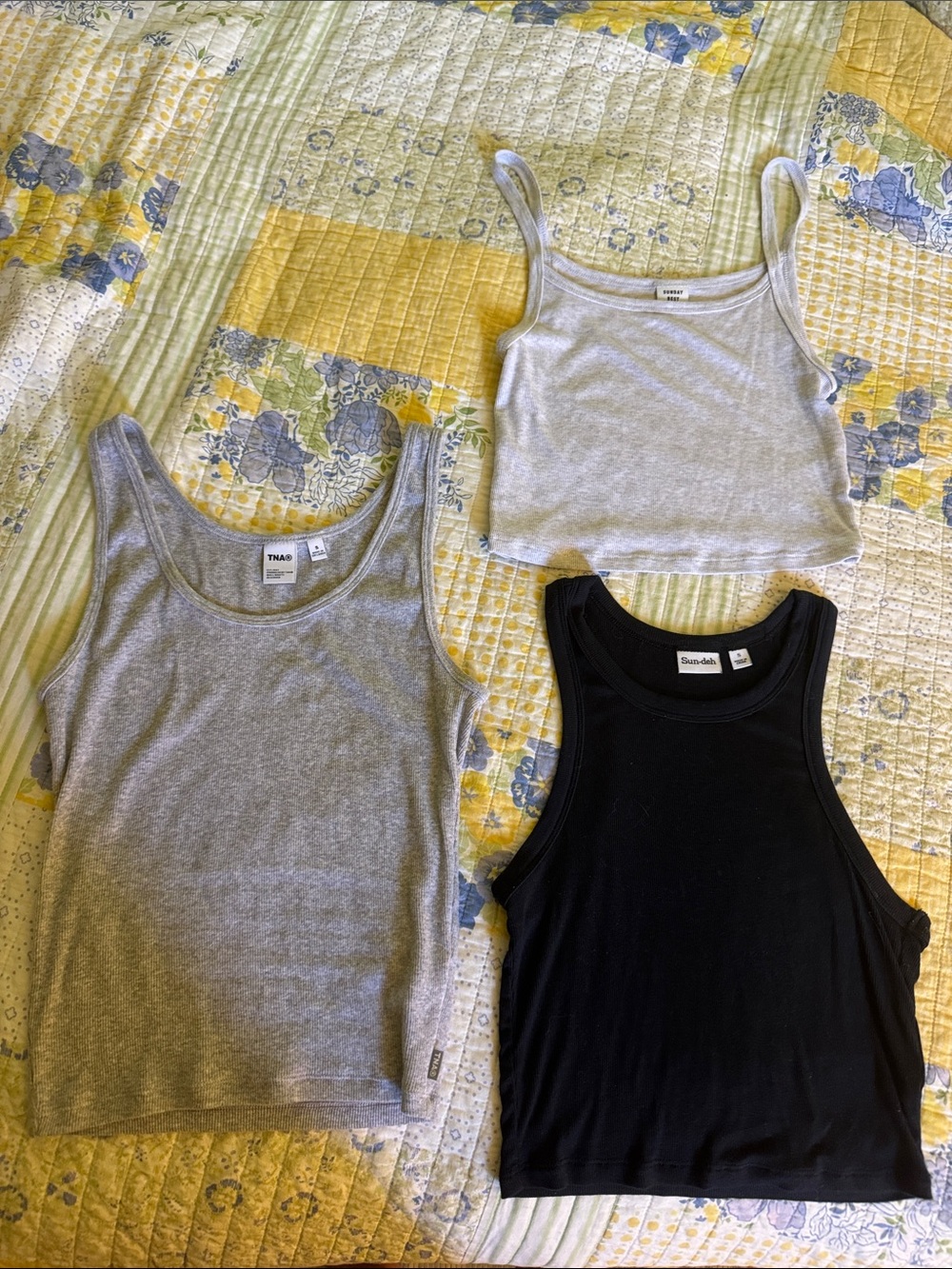 3 Aritzia Ribbed Tank Tops Gray & Black